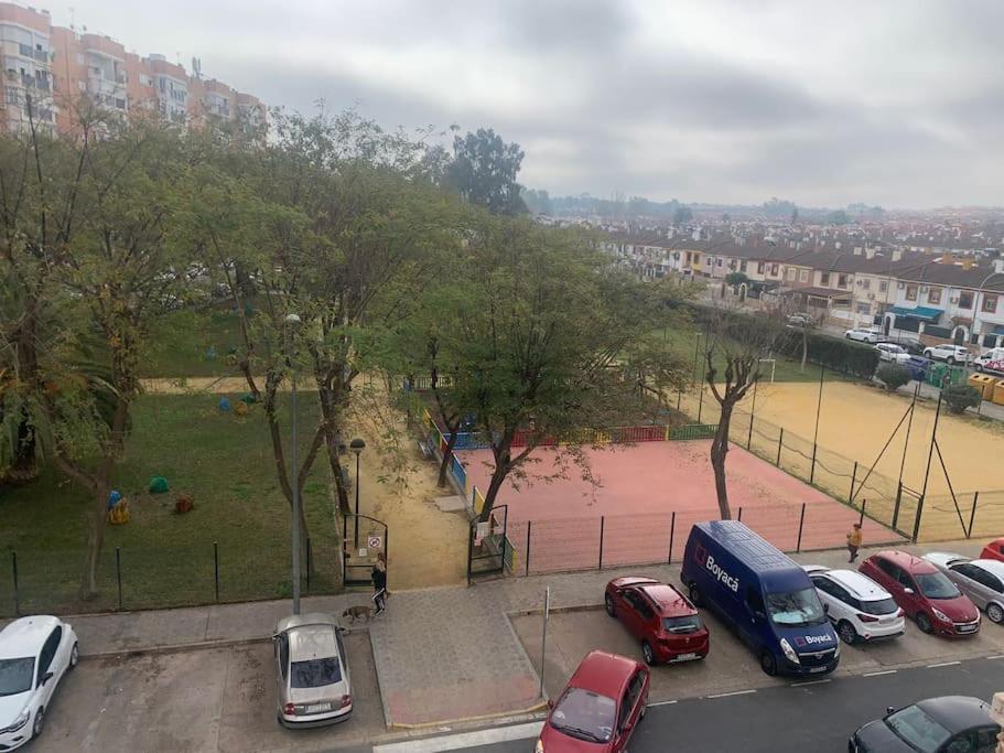 شقة Vistas Desde Montequinto دوس إرماناس المظهر الخارجي الصورة
